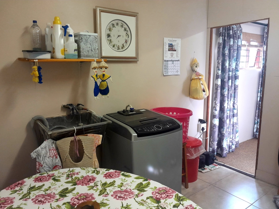 3 Bedroom Property for Sale in Albertinia Western Cape